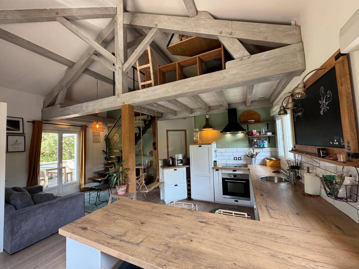 Appartement entier, Maisonnette avec terrasse et jardin in Doussard, Parc naturel régional du Massif des Bauges