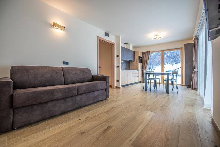 Appartement entier, Appartement de vacances pour 4 personnes avec balcon/terrasse in Livigno (Town), Livigno