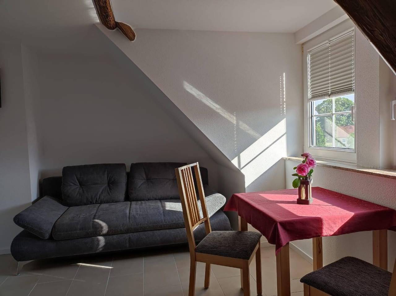 Entire apartment, Apartment 'Ferienwohnung Auszeit' with Shared Pool, Shared Terrace and Wi-Fi in Klipphausen, Region Meissen