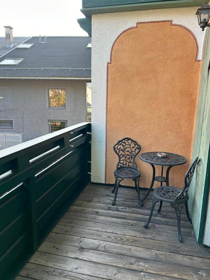 Double Room with Private Bathroom in Seekirchen am Wallersee, Bezirk Salzburg-Umgebung