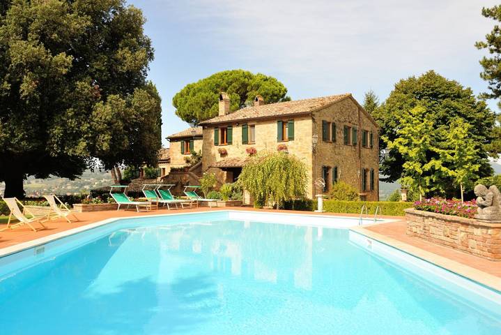 Villa per 12 persone, con Giardino e Piscina nonché Sauna a Perugia