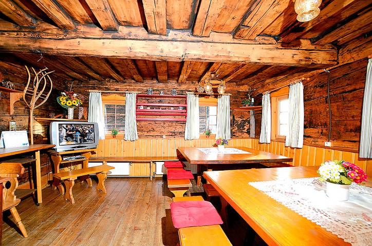 Ferienhaus für 25 Personen, mit Terrasse und Sauna sowie Ausblick in Heiligenblut - 4