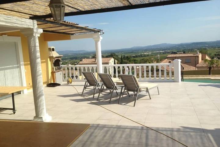 Maison de vacances pour 10 personnes, avec terrasse et jardin dans Gorges de l’Ardèche