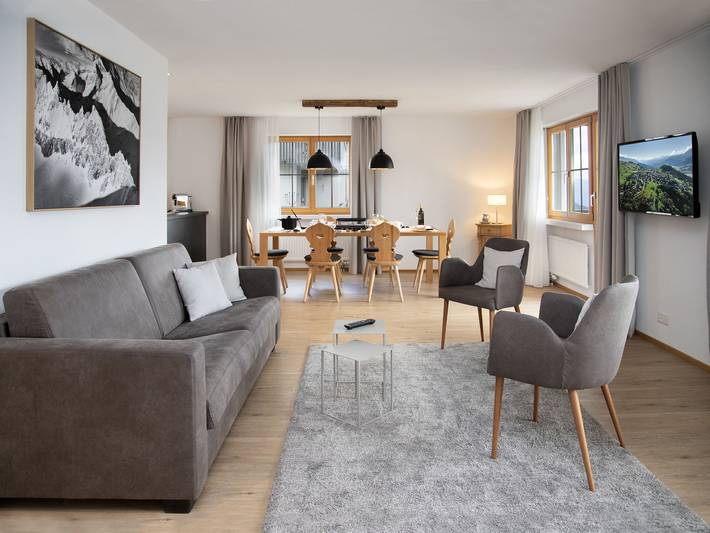 Ferienwohnung für 6 Personen, mit Sauna und Ausblick sowie Balkon in Flims Laax Falera