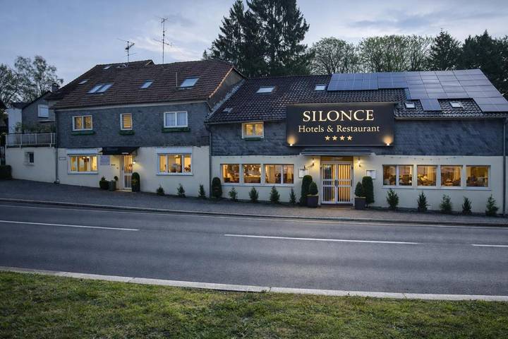 Hotel für 3 Personen, mit Terrasse und Garten sowie Sauna und Seeblick in Bergisches Land - 2