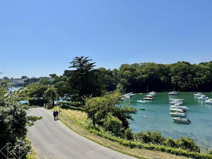 Location de vacances pour 8 personnes, avec vue ainsi que jardin et terrasse dans Doëlan - 3