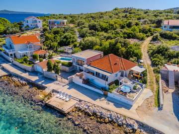 Smještaj Za Odmor za 6 Osobe u Iz, Hrvatski otoci, Fotografija 3