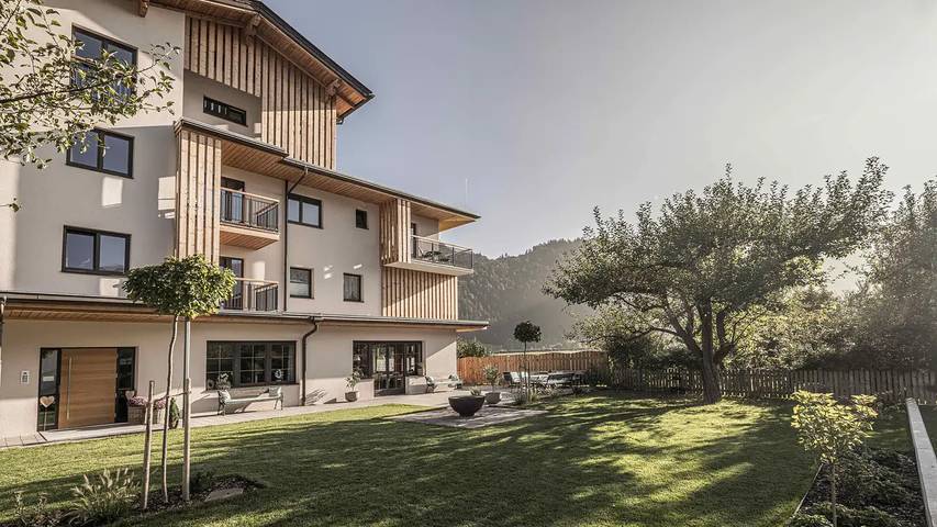 Ferienwohnung für 2 Personen, mit Balkon und Sauna sowie Garten in Radfeld