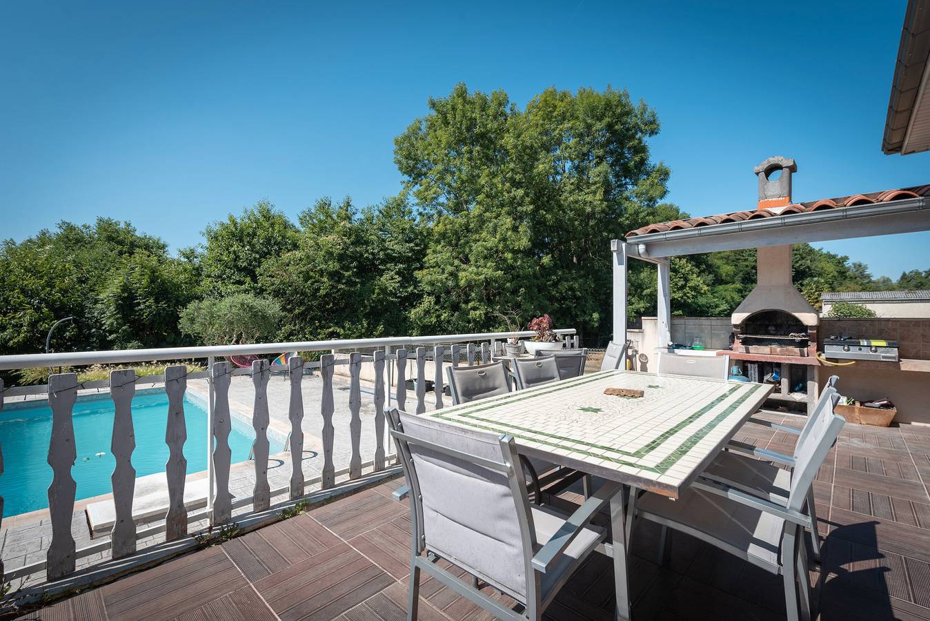 Maison de vacances 'Maison Zoé' avec piscine privée, terrasse privée et Wi-Fi in Saint-Laurent-de-Neste, Hautes-Pyrénées