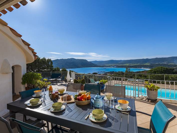 Location de vacances pour 8 personnes, avec terrasse et jardin dans Santa Giulia - 4