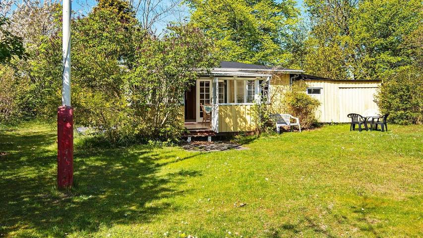 Ferieudlejning for 5 personer, med terrasse i Rude Strand