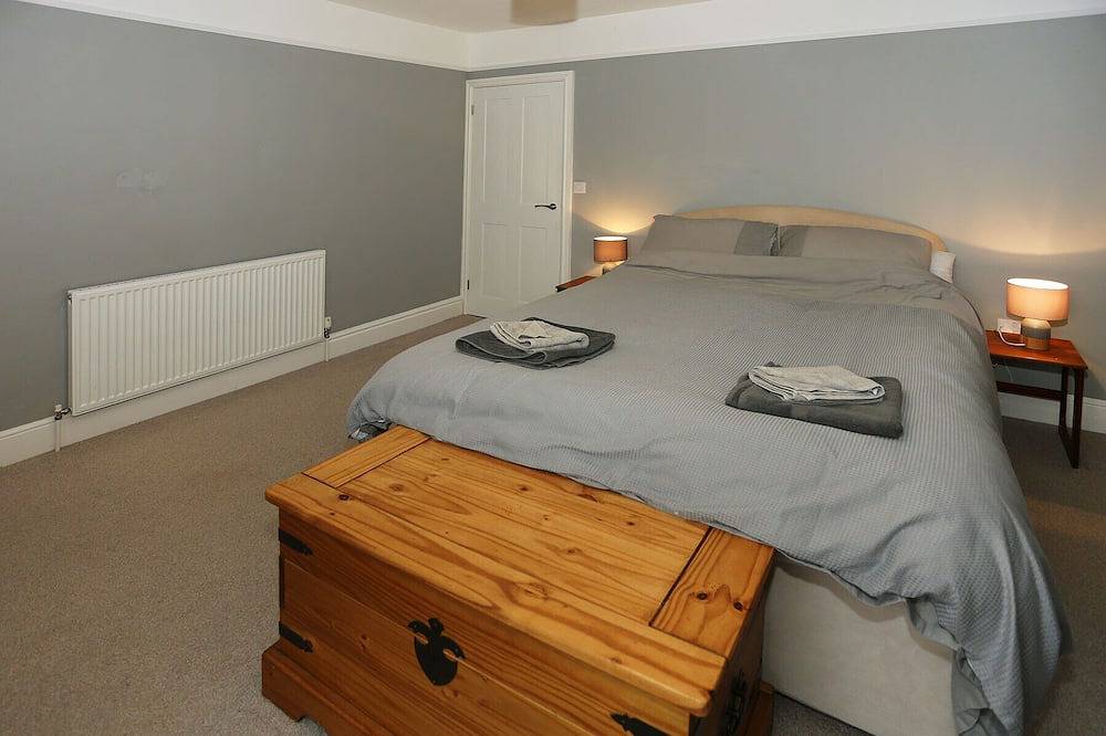 Dog friendly cottage moments from beautiful Winterton beach in Great Yarmouth, The Broads