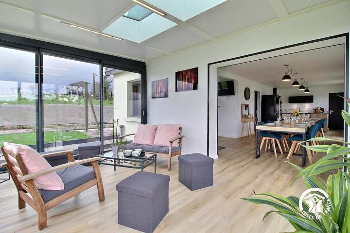 Gîte pour 6 personnes, avec jardin ainsi que jacuzzi et terrasse