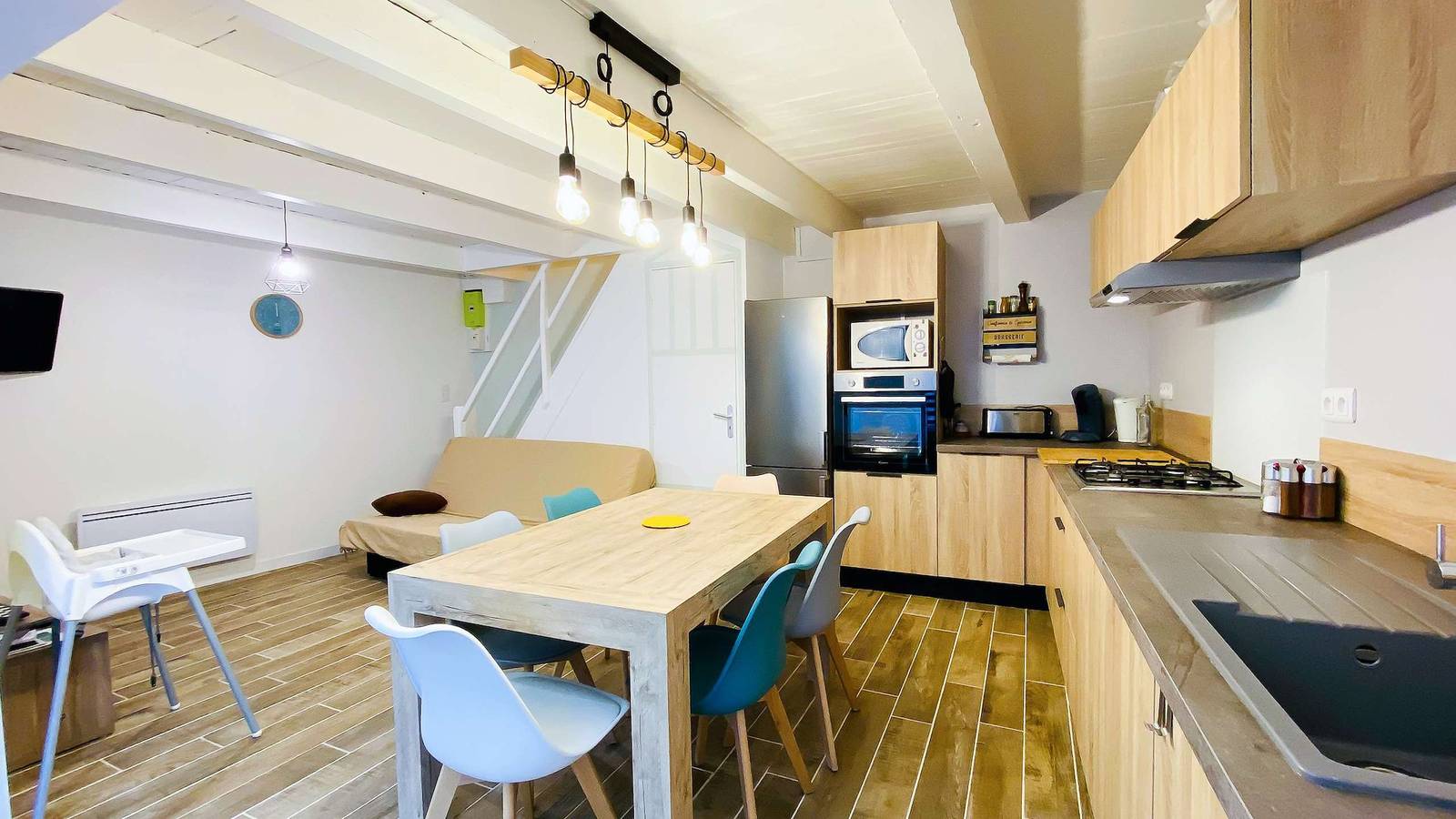 Apartamento vacacional entero, Pretty house with courtyard in the village center in La Couarde-sur-Mer, Isla de Ré