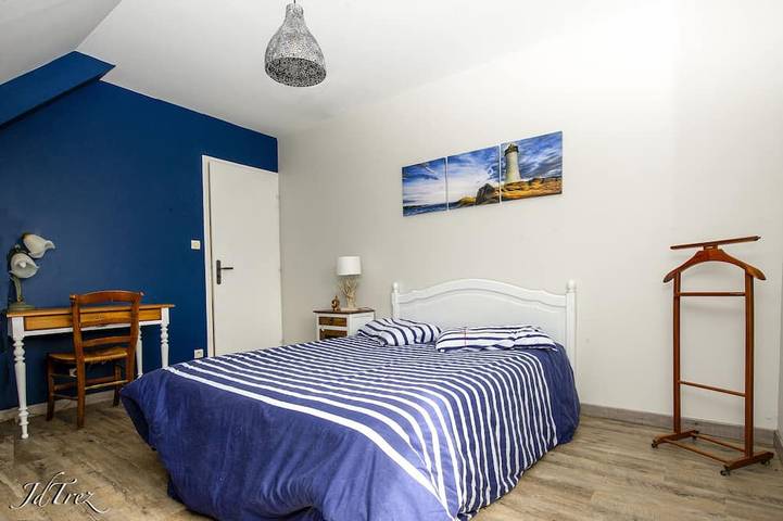 Location de vacances pour 8 personnes, avec sauna ainsi que terrasse et jardin à Plonévez-Porzay - 3