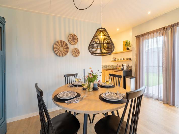 Holiday home by the water in the Green Heart in Oud Ade, Holanda Sur