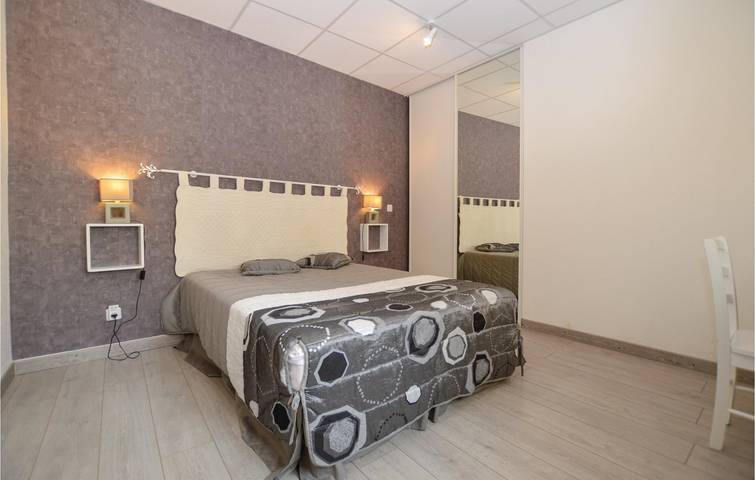 Gîte pour 4 personnes, avec terrasse dans Station de ski de La Bourboule - 4