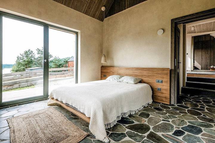 Lovely home in Bozepole Królewskie with lake view in Mar Baltico Polacco