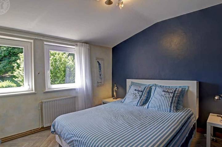 Gîte pour 10 personnes, avec jardin à Belmont-de-la-Loire - 2