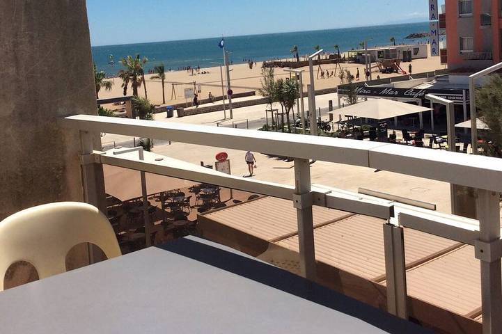 Location de vacances pour 4 personnes, avec terrasse à Valras-Plage