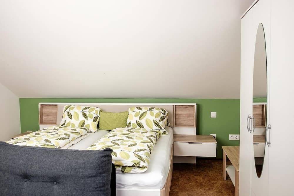 Ganze Wohnung, Doppelzimmer mit Dusche, Wc - Gästehaus Ranftl Unterlamm in Südoststeiermark, Unterlamm