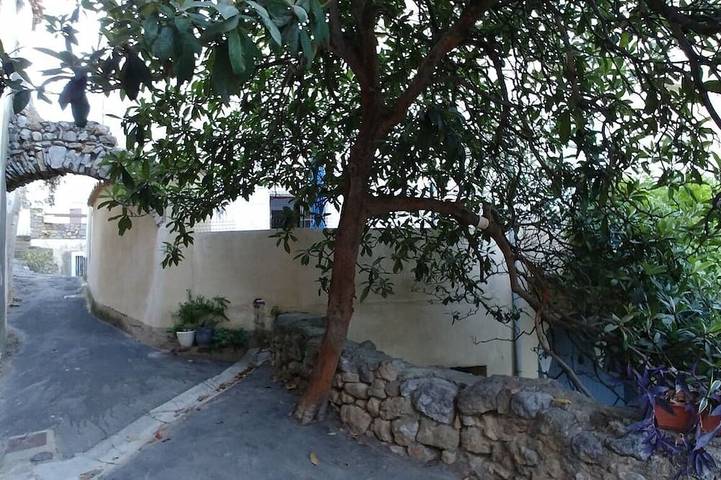 Location de vacances pour 10 personnes, avec Balcon et Jacuzzi à Paziols