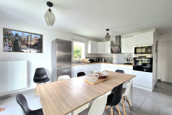 Location de vacances pour 9 personnes, avec jardin et terrasse à Hirel - 4