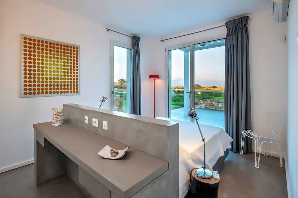 Villa Perla - Drei Schlafzimmer Villa, Schläft 8 in Favignana Stadt, Favignana