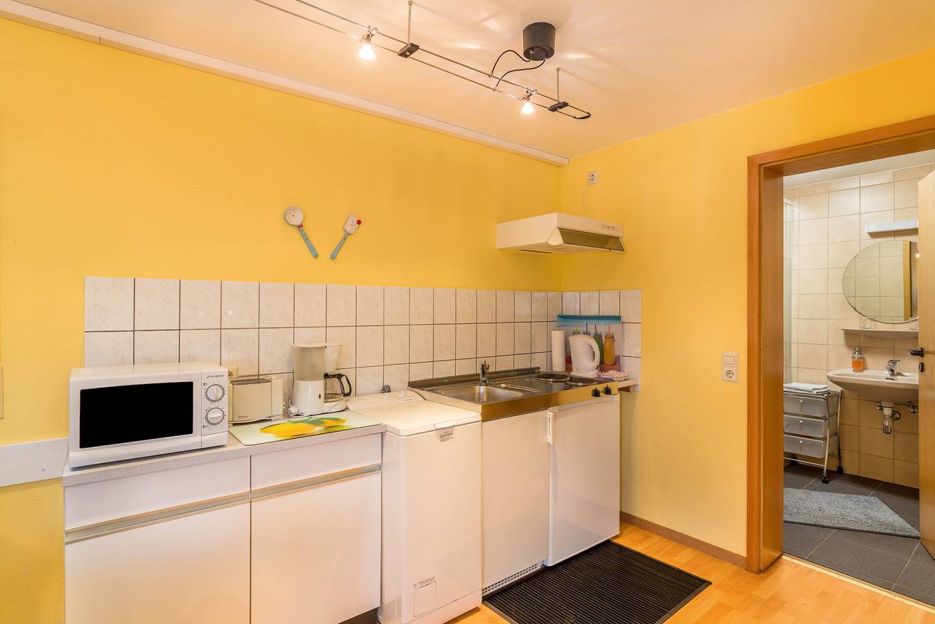 Ganzes Studio, Einzimmerapartment 'Gernsbach' mit privater Terrasse und Wlan in Gernsbach, Nordschwarzwald