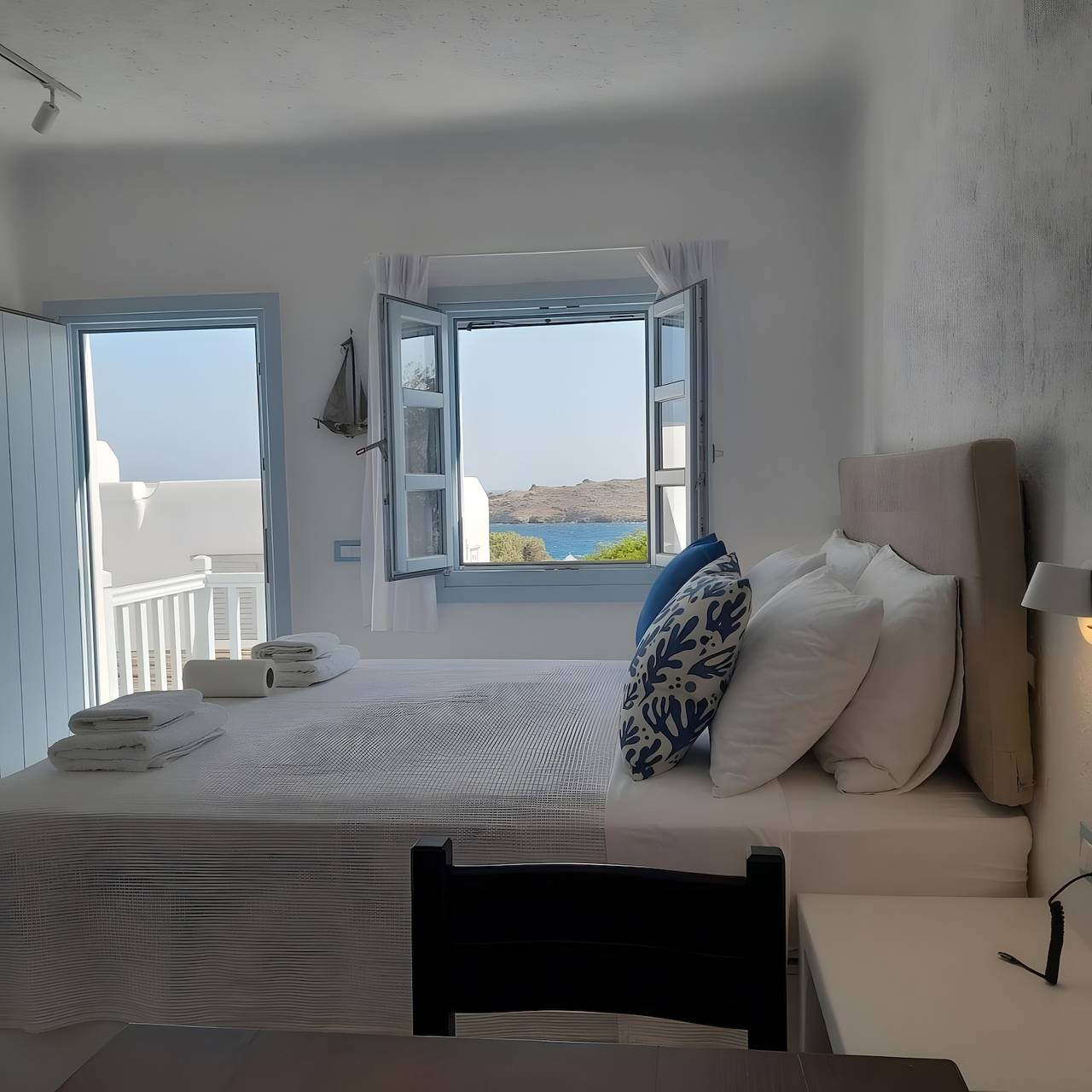 Ganze Wohnung, Mykonisches Traumstudio – Pool, Strand & Luxus in Mykonos
