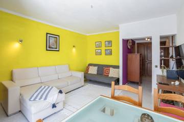 Gîte pour 4 personnes, avec terrasse à Guia