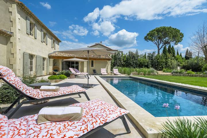 Vakantiehuis voor 8 personen, met tuin en zwembad in Saint-Rémy-de-Provence