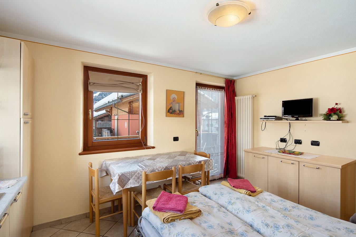 Entire apartment, Apartment 'Natale 5' with Mountain View, Balcony and Wi-Fi in Livigno (Town), Livigno