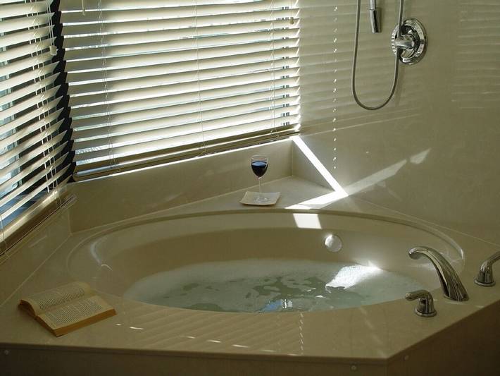 Vacation rental for 8 people, with balcony and hot tub as well as pool in Pensacola Beach