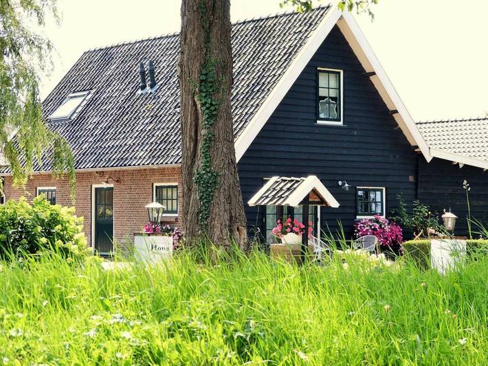 Vakantiehuis voor 2 personen, with Terras and Tuin as well as Uitzicht in Weesp