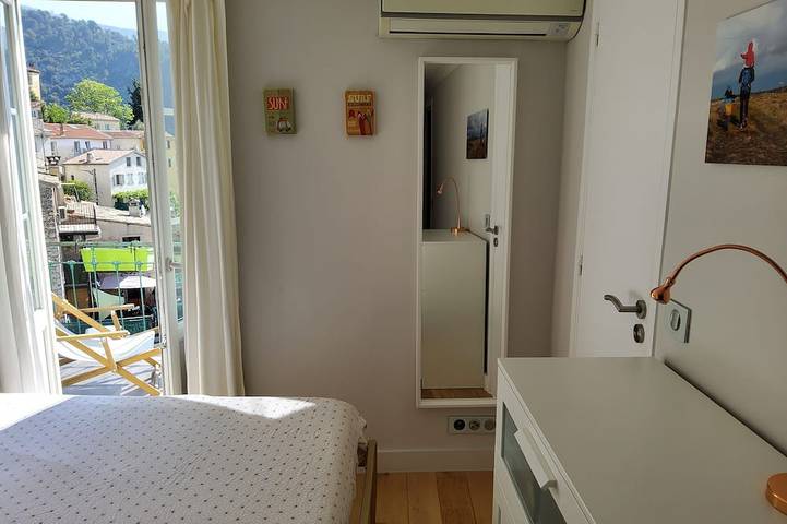 Location de vacances pour 4 personnes, avec jardin et balcon à Tourrette-Levens - 2