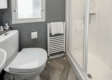 Caravan for 4 People in Llwyngwril, North-Wales, Photo 4