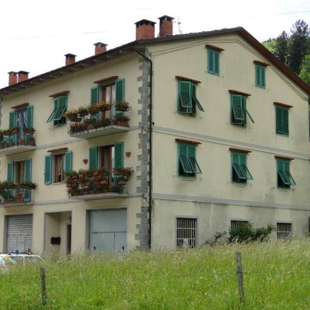 Appartamento per 6 persone, con Balcone e Giardino a Cutigliano