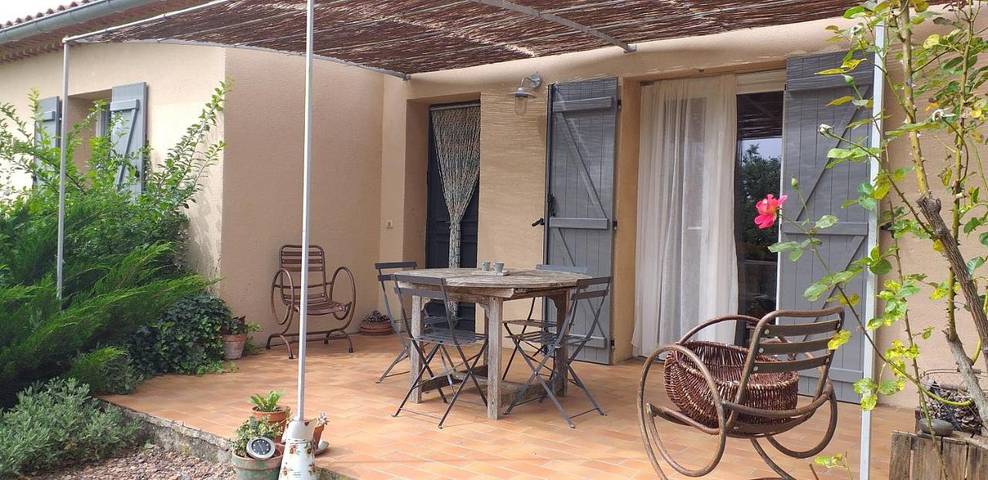 Location de vacances pour 6 personnes, avec vue ainsi que piscine et jardin à Modène - 4