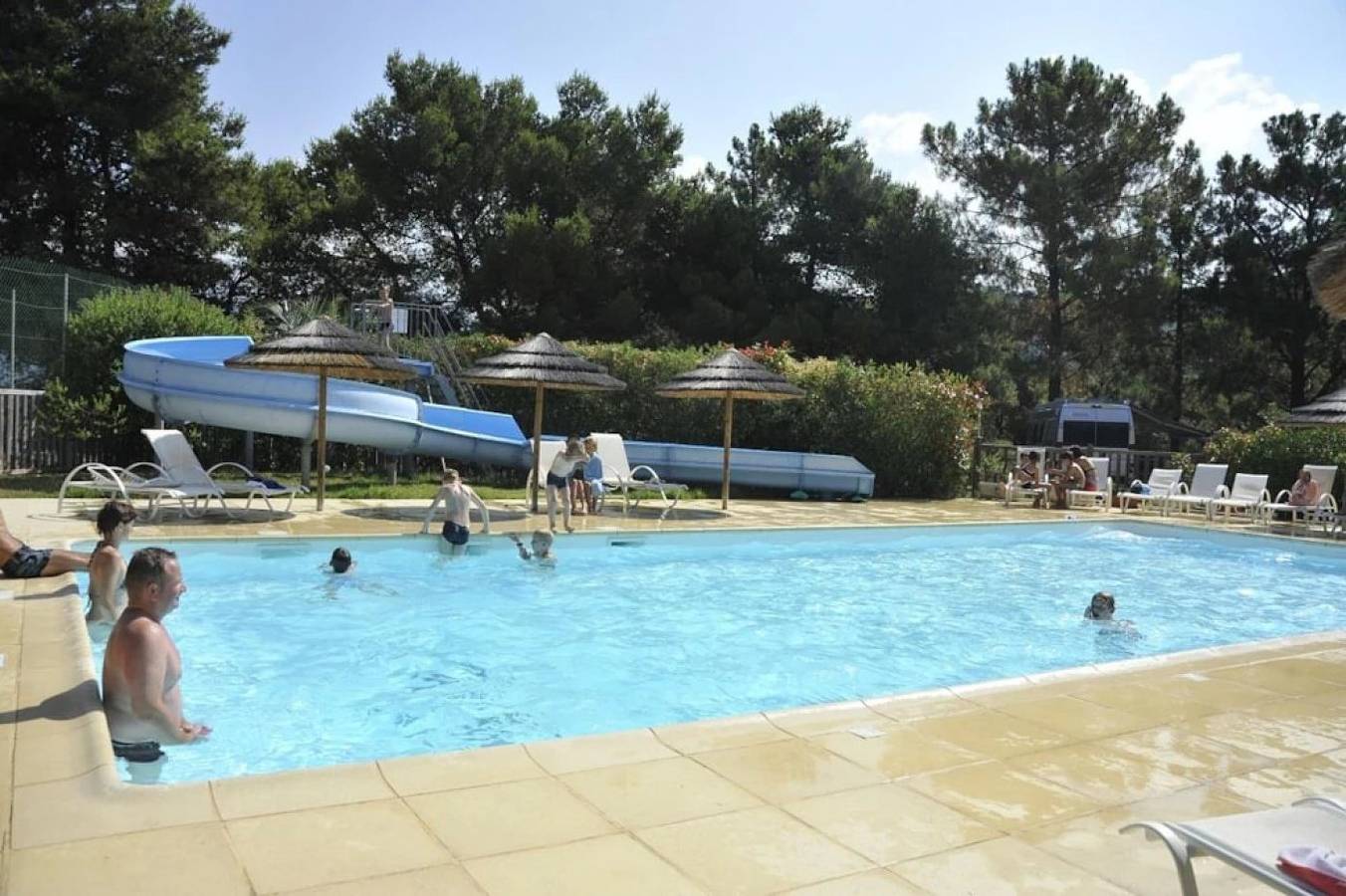 Zecamping 3* avec espace aquatique in Cargèse, Parc naturel régional de Corse