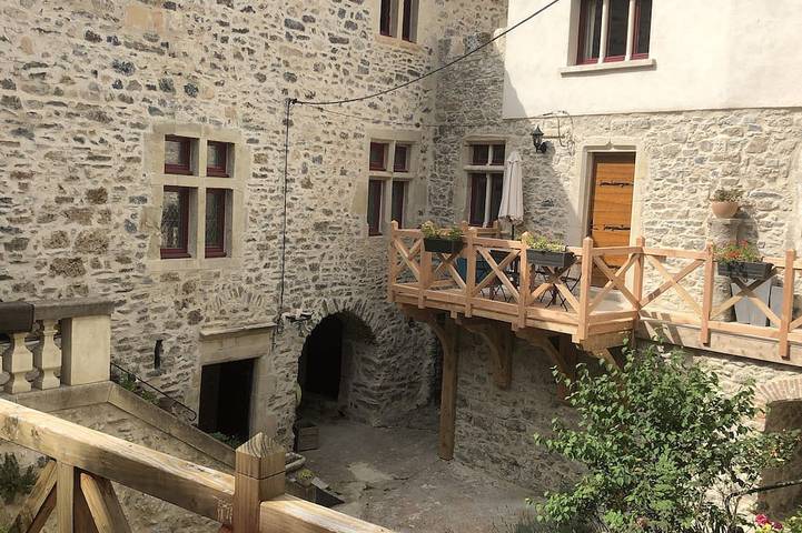 Location de vacances pour 17 personnes, avec jardin et balcon à Arrigas