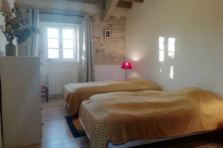 Location de vacances pour 5 personnes, avec piscine ainsi que terrasse et jardin à Saint-Georges - 3