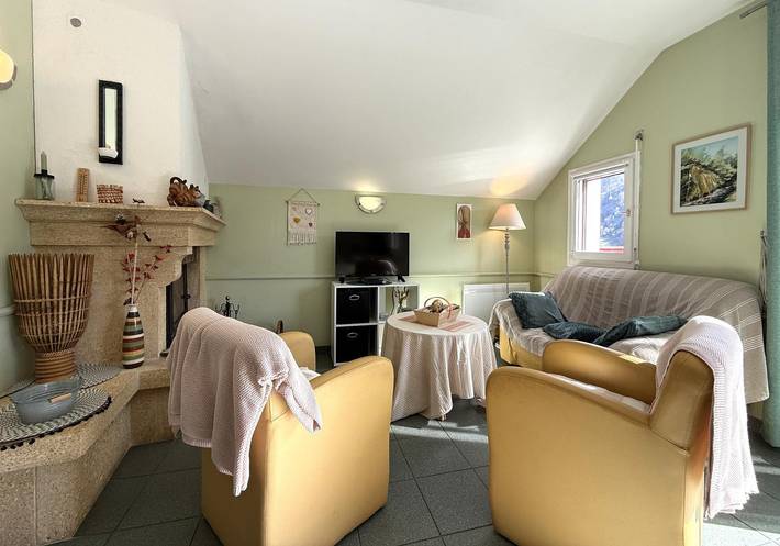 Gîte pour 6 personnes, avec jardin dans vallée d'Aspe - 2