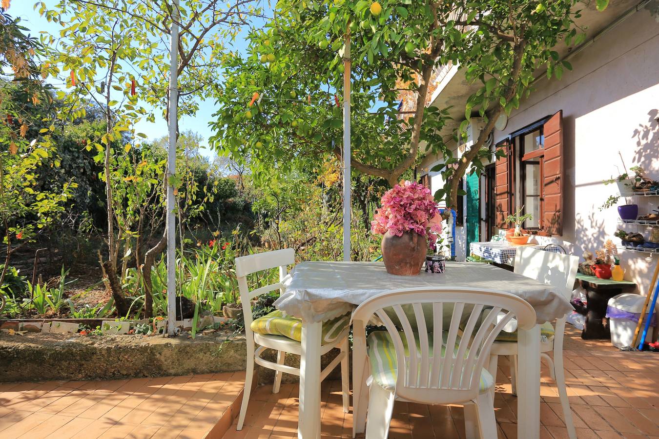 Ganze Wohnung, Studio Appartement mit Terrasse Slatine, Ciovo As-2566-a in Slatine, Ciovo