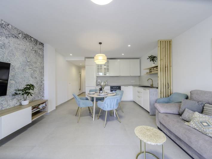 Gîte pour 6 personnes, avec terrasse ainsi que piscine et jardin - 1