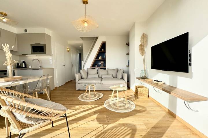 Ganze Wohnung, Ferienwohnung für 4 Personen mit Balkon in Ploemeur, Côte des Mégalithes