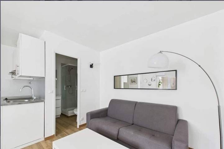 Ganze Wohnung, Cosy studio with private courtyard - Saint-Cloud in Domaine national de Saint-Cloud, Saint-Cloud