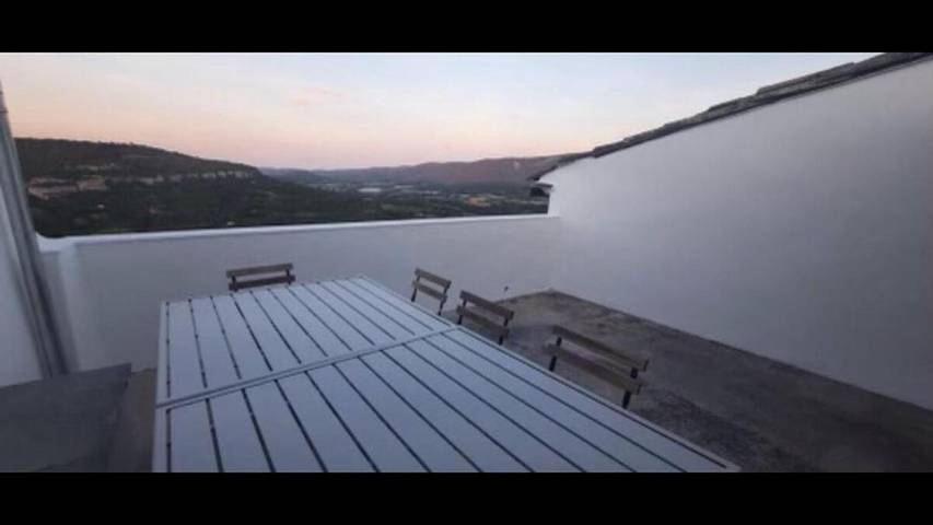 Location de vacances pour 15 personnes, avec vue et terrasse à Saint-Martin-de-Castillon - 3