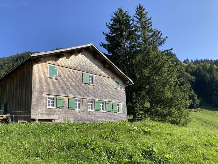 Ferienhaus für 4 Personen, mit Terrasse und Garten sowie Ausblick in Bizau - 2
