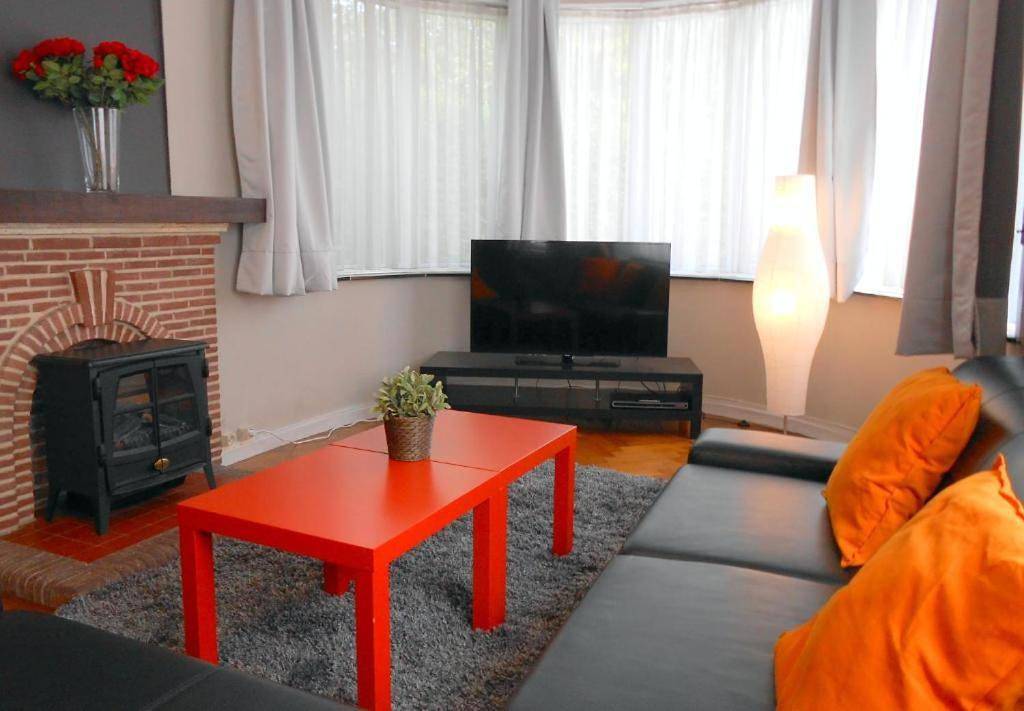 Two-Bedroom House in Wemmel, Vlaams-Brabant